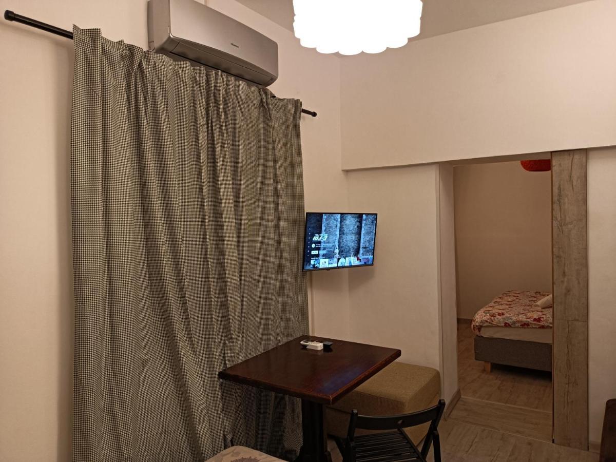 Lux Apartament In The Bubble Of Piata Romana Бухарест Екстер'єр фото